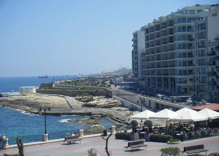 Roma Hotel Sliema