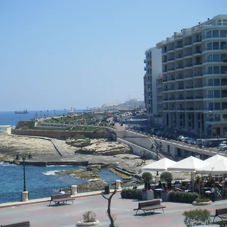 Roma Hotel Sliema