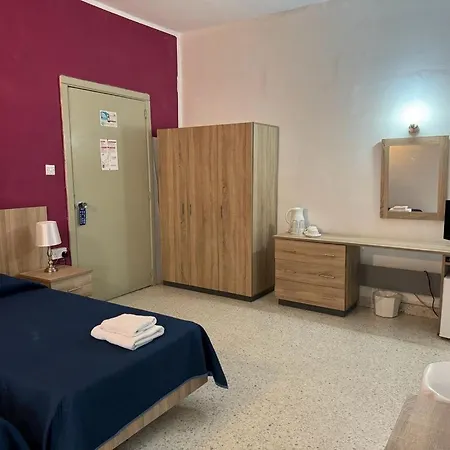Roma Hotel 3*